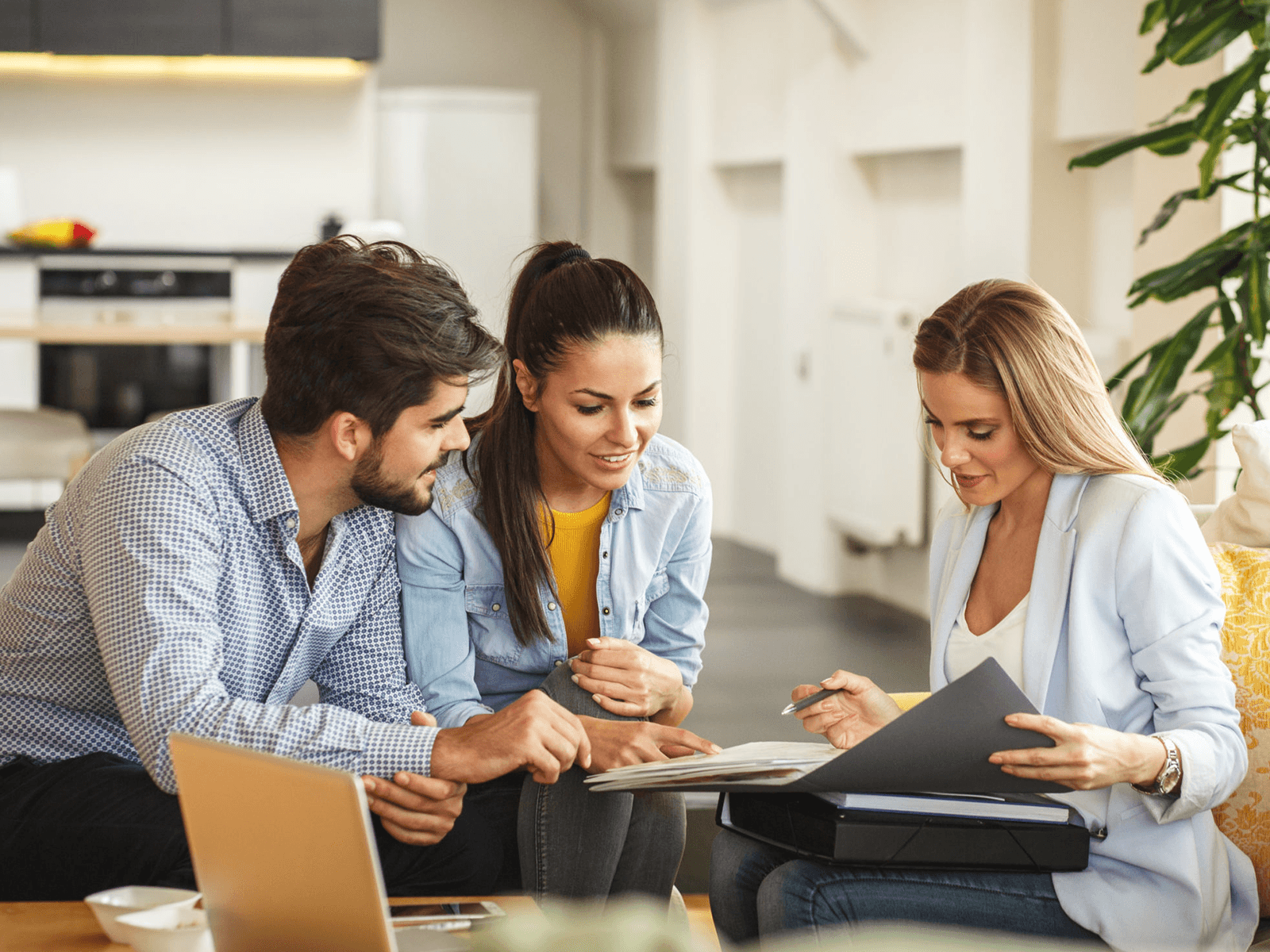 Real estate agent in Saskatoon